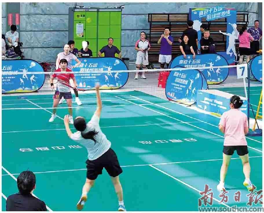 2025年惠城区 成人羽毛球公开赛举行