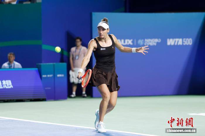 2025宁波网球公开赛：巴博斯/斯特凡尼组合晋级女双决赛