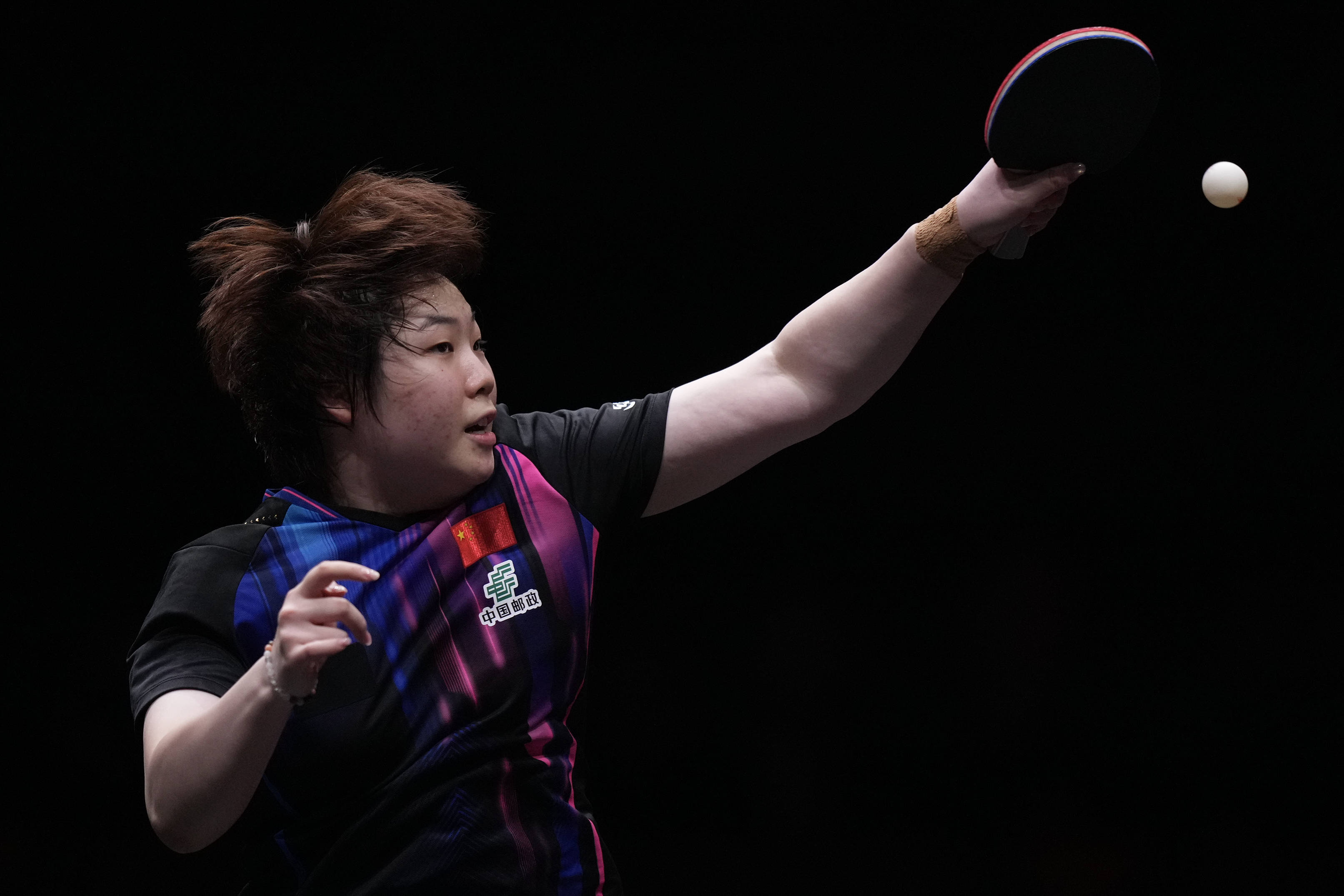 开云-（躰(tǐ)育）乒乓(pāng)球——WTT香港总决赛：王曼昱女单奪(duó)冠(guān)