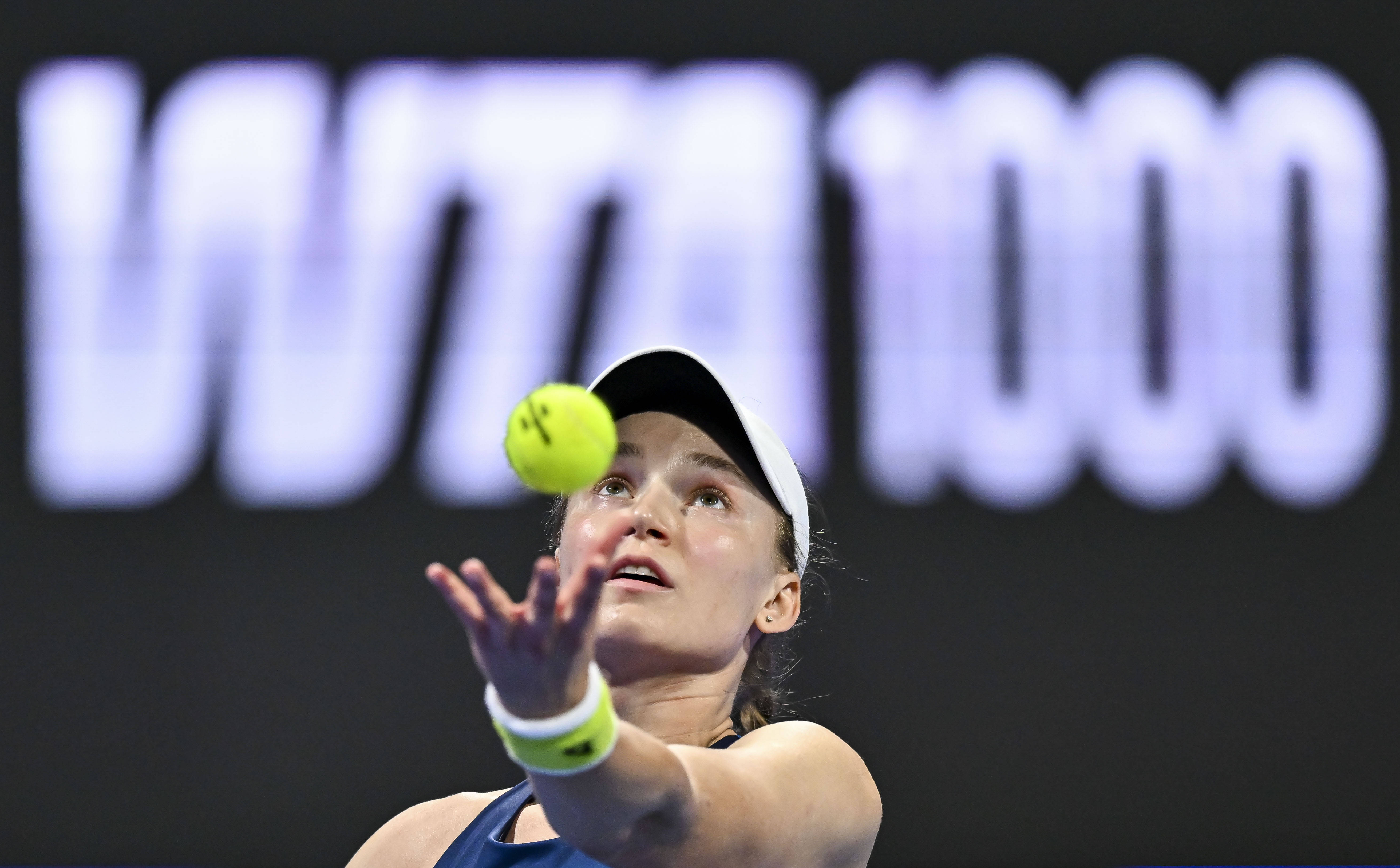 （体育）网球——WTA卡塔尔公开赛：郑钦文无缘八强