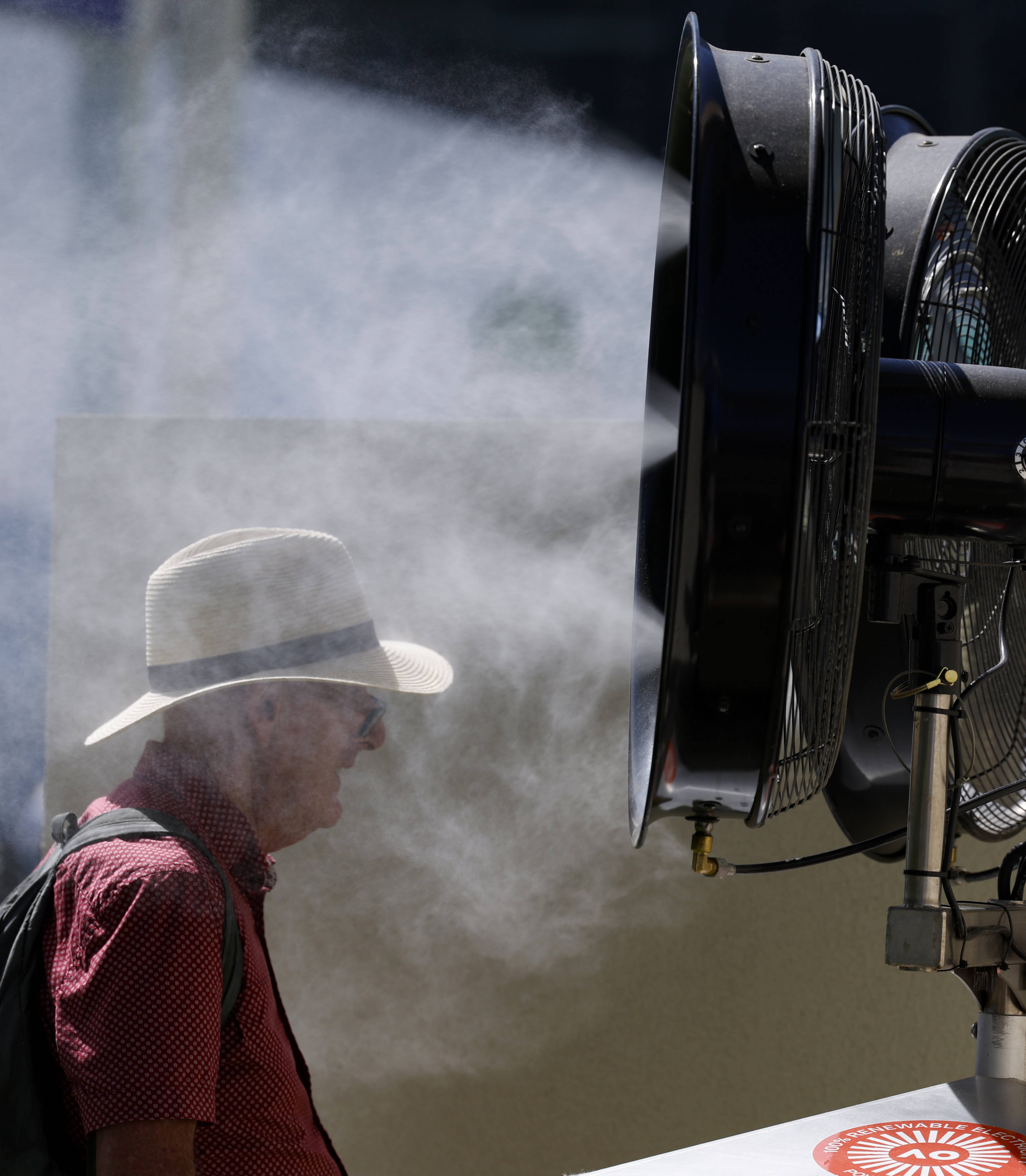 （体育）网球——澳网：户外比赛因高温暂停