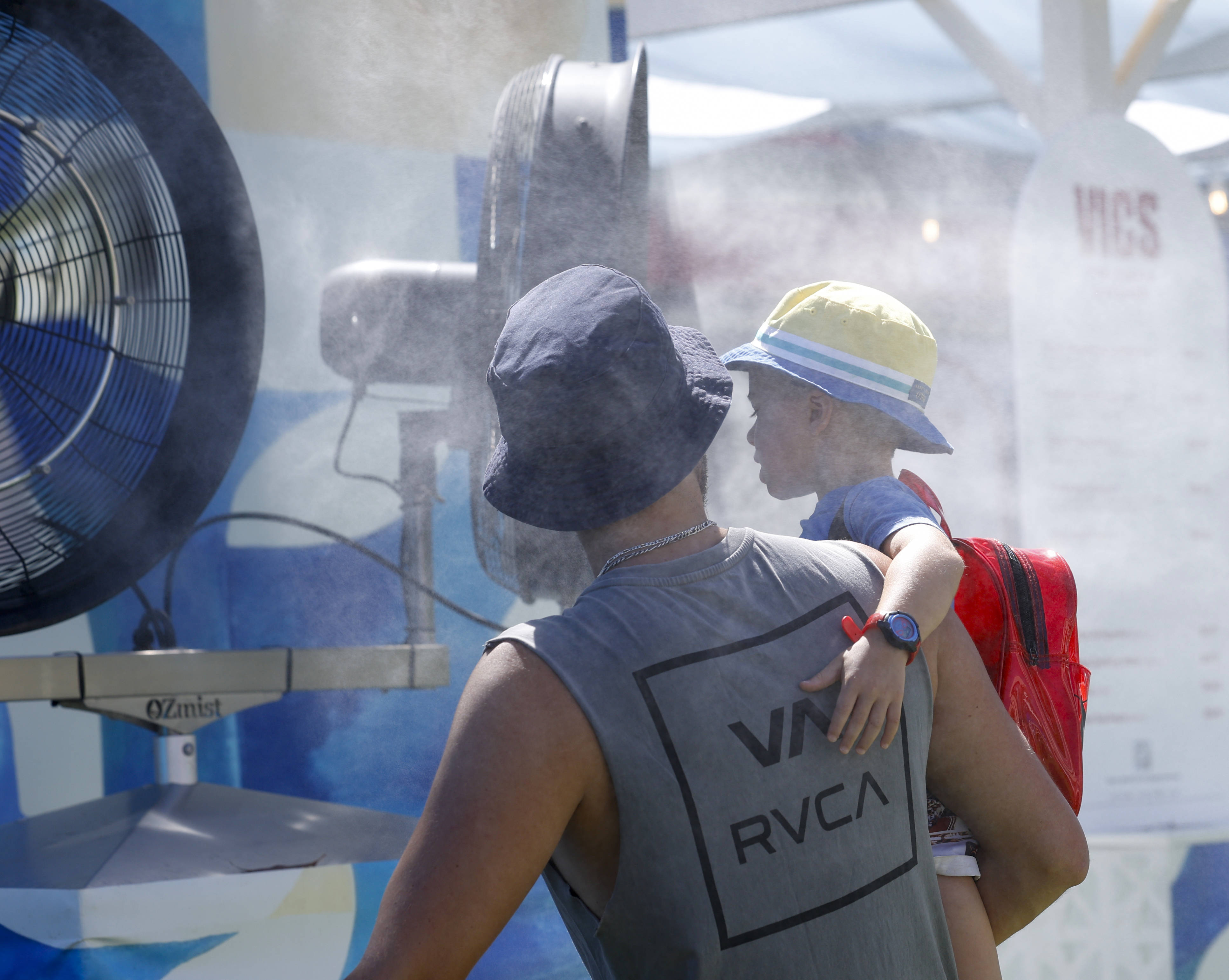 （体育）网球——澳网：户外比赛因高温暂停